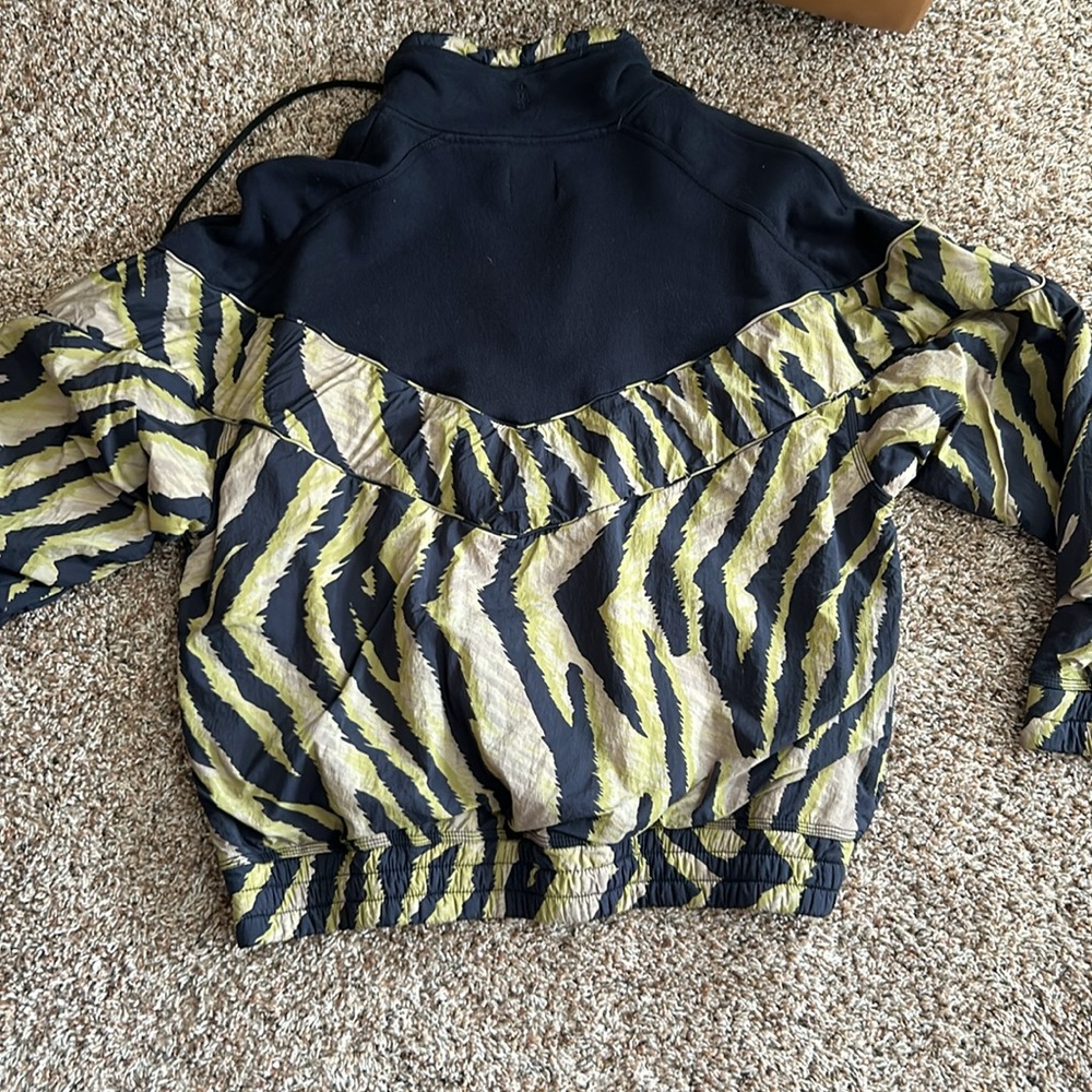 Windbreaker jacket - Picture 2 of 2
